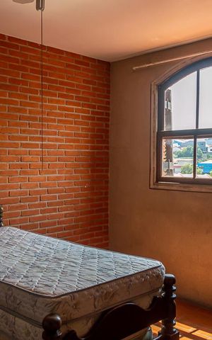 Casa à venda com 386m², 4 quartos e 7 vagas Casa à venda com 386m², 4 quartos e 7 vagasQuarto Suíte