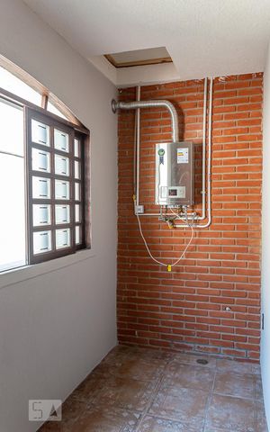Casa à venda com 386m², 4 quartos e 7 vagas Casa à venda com 386m², 4 quartos e 7 vagasSacada