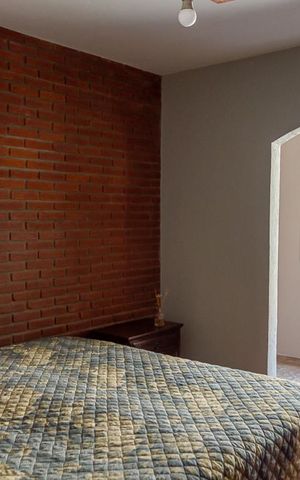 Casa à venda com 386m², 4 quartos e 7 vagas Casa à venda com 386m², 4 quartos e 7 vagasQuarto 3 - Suíte