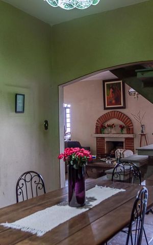 Casa à venda com 386m², 4 quartos e 7 vagas Casa à venda com 386m², 4 quartos e 7 vagasSala de Jantar