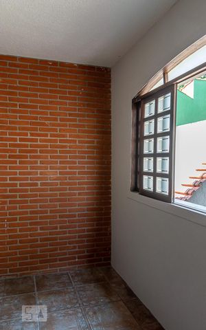 Casa à venda com 386m², 4 quartos e 7 vagas Casa à venda com 386m², 4 quartos e 7 vagasSacada