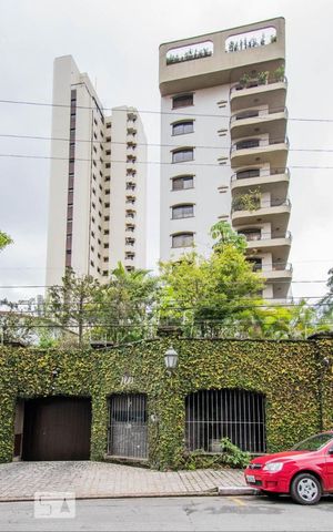 Apartamento à venda com 250m², 4 quartos e 3 vagas Apartamento à venda com 250m², 4 quartos e 3 vagasFachada