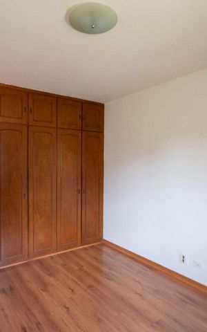 Apartamento à venda com 250m², 4 quartos e 3 vagas Apartamento à venda com 250m², 4 quartos e 3 vagasQuarto 2