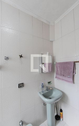 Apartamento à venda com 102m², 3 quartos e sem vaga Apartamento à venda com 102m², 3 quartos e sem vagaBanheiro Social