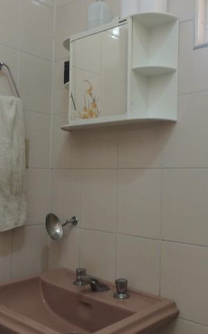 Casa à venda com 420m², 3 quartos e 2 vagasBanheiro