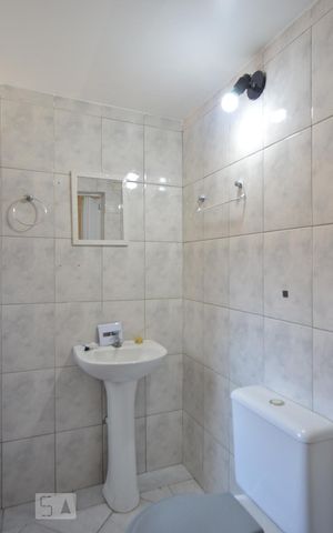 Casa para alugar com 150m², 2 quartos e 1 vagaBanheiro da suite