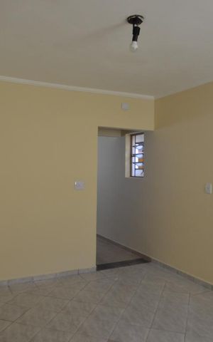 Casa para alugar com 150m², 2 quartos e 1 vagaCozinha