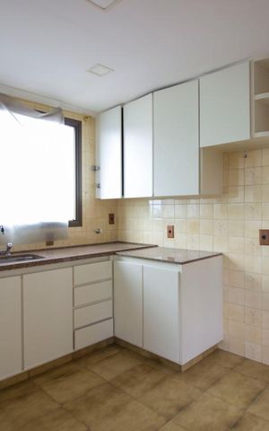 Apartamento para alugar com 180m², 3 quartos e 3 vagasCozinha