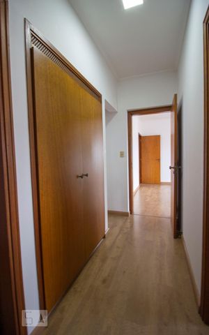 Apartamento para alugar com 180m², 3 quartos e 3 vagasCorredor