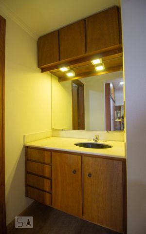Apartamento para alugar com 180m², 3 quartos e 3 vagasBanheiro da Suíte