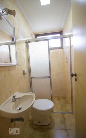 Apartamento para alugar com 180m², 3 quartos e 3 vagasBanheiro de Serviço