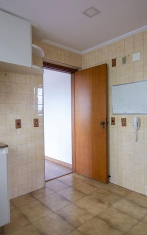 Apartamento para alugar com 180m², 3 quartos e 3 vagasCozinha