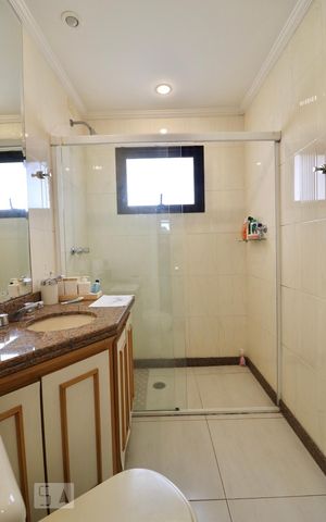 Apartamento à venda com 200m², 3 quartos e 3 vagasBanheiro 4 - Suíte