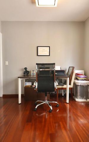 Apartamento à venda com 200m², 3 quartos e 3 vagasEscritório