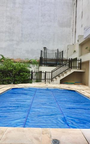 Apartamento à venda com 200m², 3 quartos e 3 vagasÁrea comum - Piscina