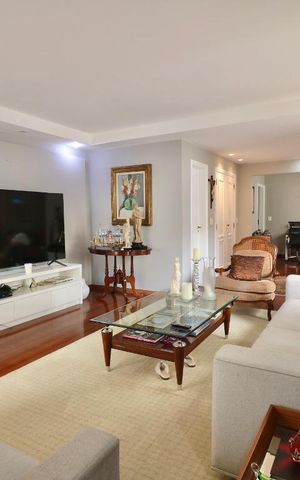 Apartamento à venda com 200m², 3 quartos e 3 vagasSala