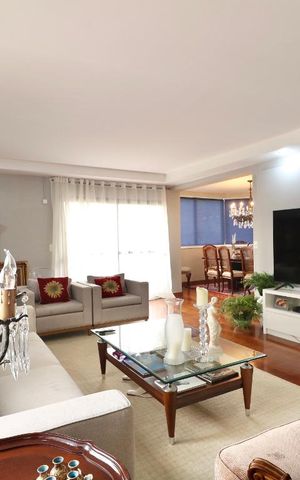 Apartamento à venda com 200m², 3 quartos e 3 vagasSala