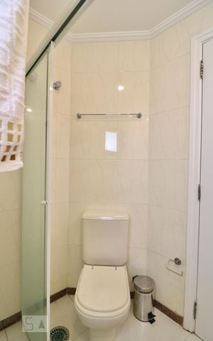 Apartamento à venda com 200m², 3 quartos e 3 vagasBanheiro 3 - Suíte