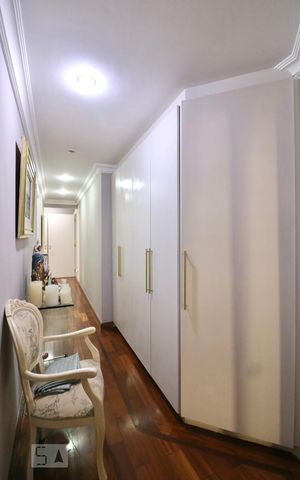 Apartamento à venda com 200m², 3 quartos e 3 vagasCorredor
