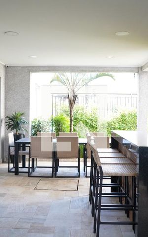 Apartamento à venda com 27m², 1 quarto e sem vagaÁrea comum