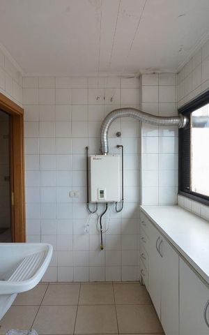 Apartamento à venda com 248m², 3 quartos e 3 vagas Apartamento à venda com 248m², 3 quartos e 3 vagasArea de Serviço