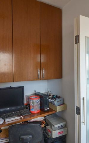 Apartamento à venda com 248m², 3 quartos e 3 vagas Apartamento à venda com 248m², 3 quartos e 3 vagasQuarto de Serviço