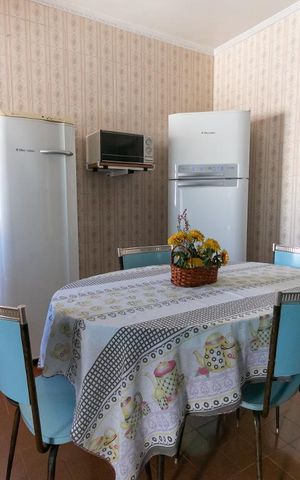 Casa à venda com 290m², 3 quartos e 6 vagas Casa à venda com 290m², 3 quartos e 6 vagasCozinha