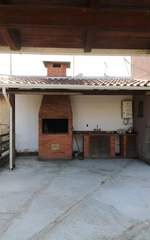 Casa à venda com 150m², 3 quartos e 2 vagas Casa à venda com 150m², 3 quartos e 2 vagasVaranda da Sala 2