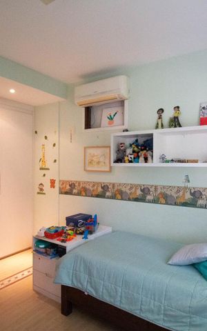 Casa de condomínio à venda com 256m², 4 quartos e 2 vagas Casa de condomínio à venda com 256m², 4 quartos e 2 vagasQuarto 2