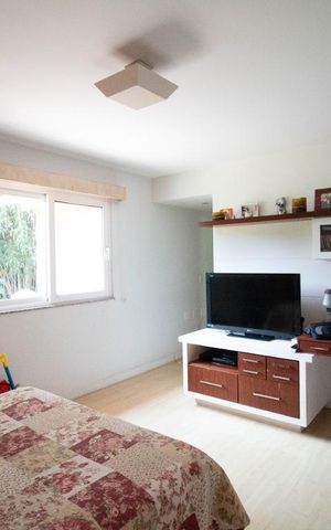 Casa de condomínio à venda com 256m², 4 quartos e 2 vagas Casa de condomínio à venda com 256m², 4 quartos e 2 vagasSuite principal