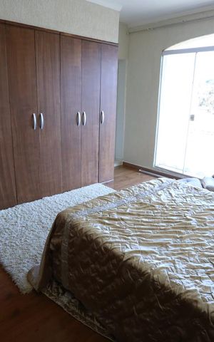 Casa à venda com 320m², 6 quartos e 2 vagasSuíte 2