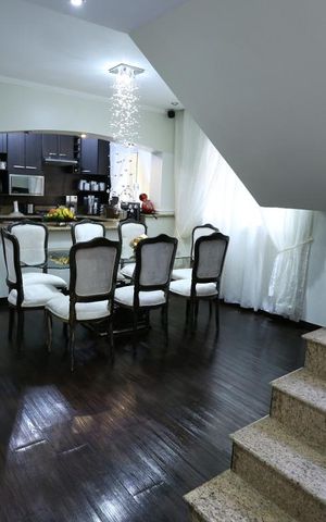 Casa à venda com 320m², 6 quartos e 2 vagasSala de Jantar