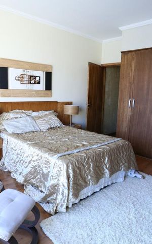Casa à venda com 320m², 6 quartos e 2 vagasSuíte 2