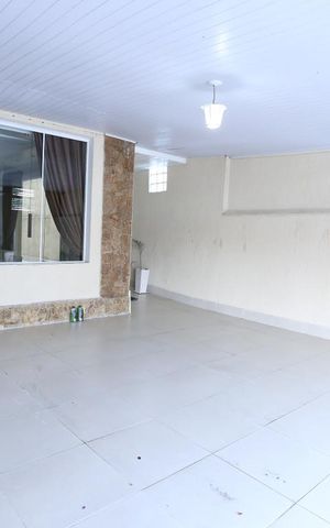 Casa à venda com 320m², 6 quartos e 2 vagasGaragem