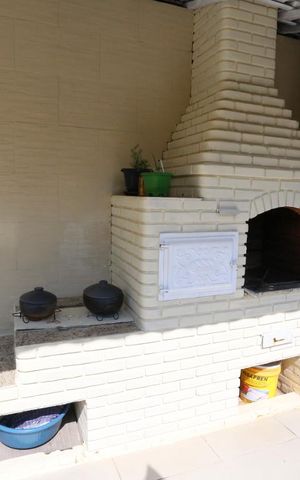 Casa à venda com 320m², 6 quartos e 2 vagasÁrea comum - Churrasqueira