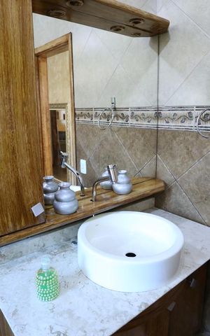 Casa à venda com 320m², 6 quartos e 2 vagasPia