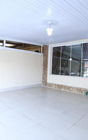 Casa à venda com 320m², 6 quartos e 2 vagasGaragem