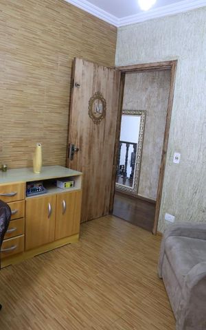 Casa à venda com 320m², 6 quartos e 2 vagasQuarto 1