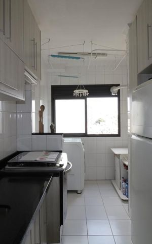 Apartamento à venda com 90m², 3 quartos e 3 vagasCozinha e Área de Serviço