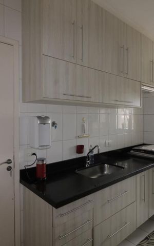 Apartamento à venda com 90m², 3 quartos e 3 vagasCozinha e Área de Serviço