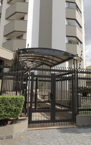Apartamento à venda com 90m², 3 quartos e 3 vagasFachada