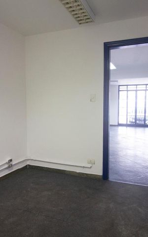 Casa à venda com 240m², 6 quartos e 3 vagasSala