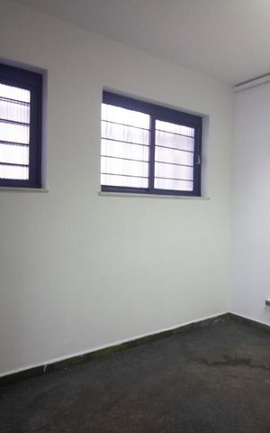 Casa à venda com 240m², 6 quartos e 3 vagasSala