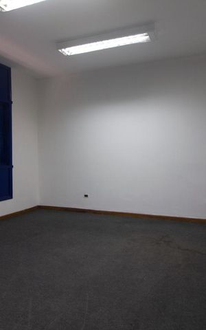 Casa à venda com 240m², 6 quartos e 3 vagasQuarto 1