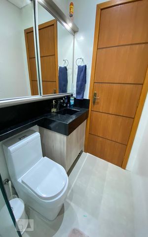 Casa à venda com 117m², 2 quartos e 2 vagasBanheiro 