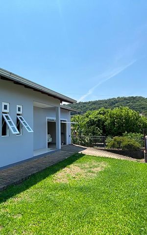 Casa à venda com 117m², 2 quartos e 2 vagasÁrea Externa