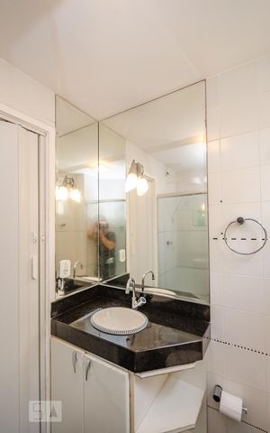 Apartamento para alugar com 70m², 2 quartos e 1 vagaBanheiro Social