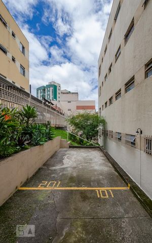 Apartamento para alugar com 70m², 2 quartos e 1 vagaGaragem