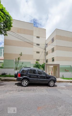 Apartamento para alugar com 70m², 2 quartos e 1 vagaFachada