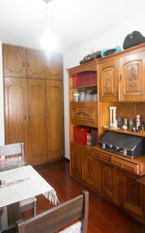 Casa à venda com 308m², 5 quartos e 2 vagasQuarto 1